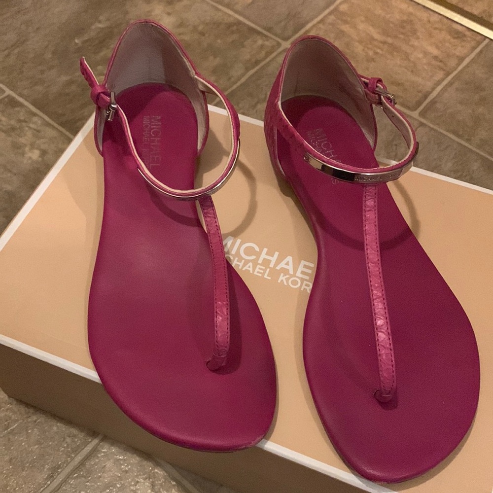 Michael Kors Woman Sandal Fuschia